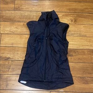Lululemon black lightweight running vest
